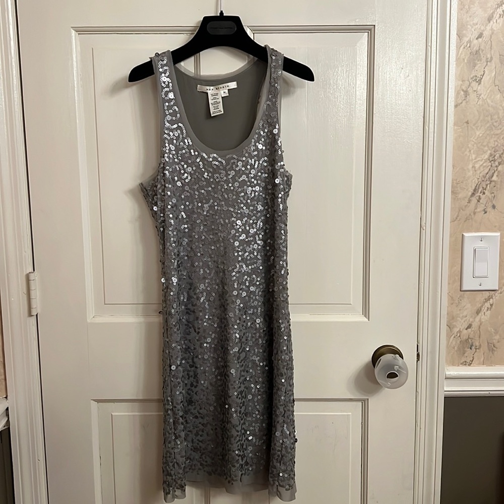 Max Studio Gray Sequins Sleeveless Dress size Medium